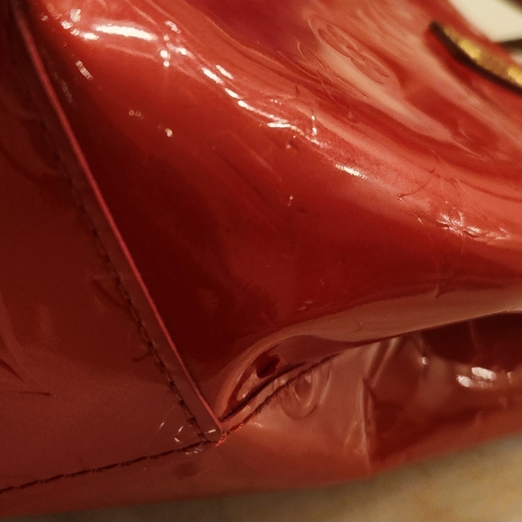 Louis Vuitton Reade Red Vernis PM Mini Tote with Dust Bag! - Picture 7 of 16